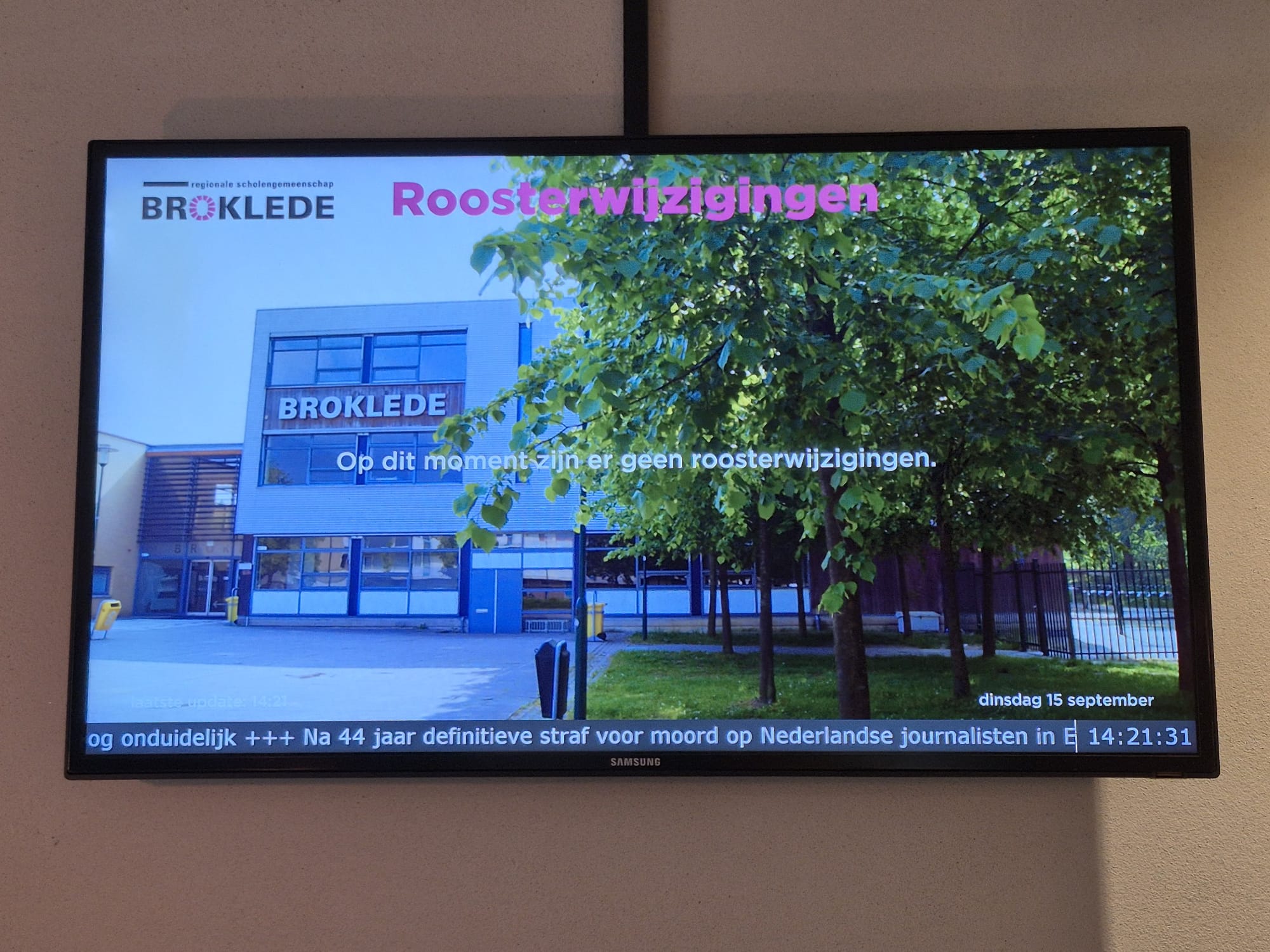 Informatieschermen in school